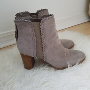 ankle booties ♡